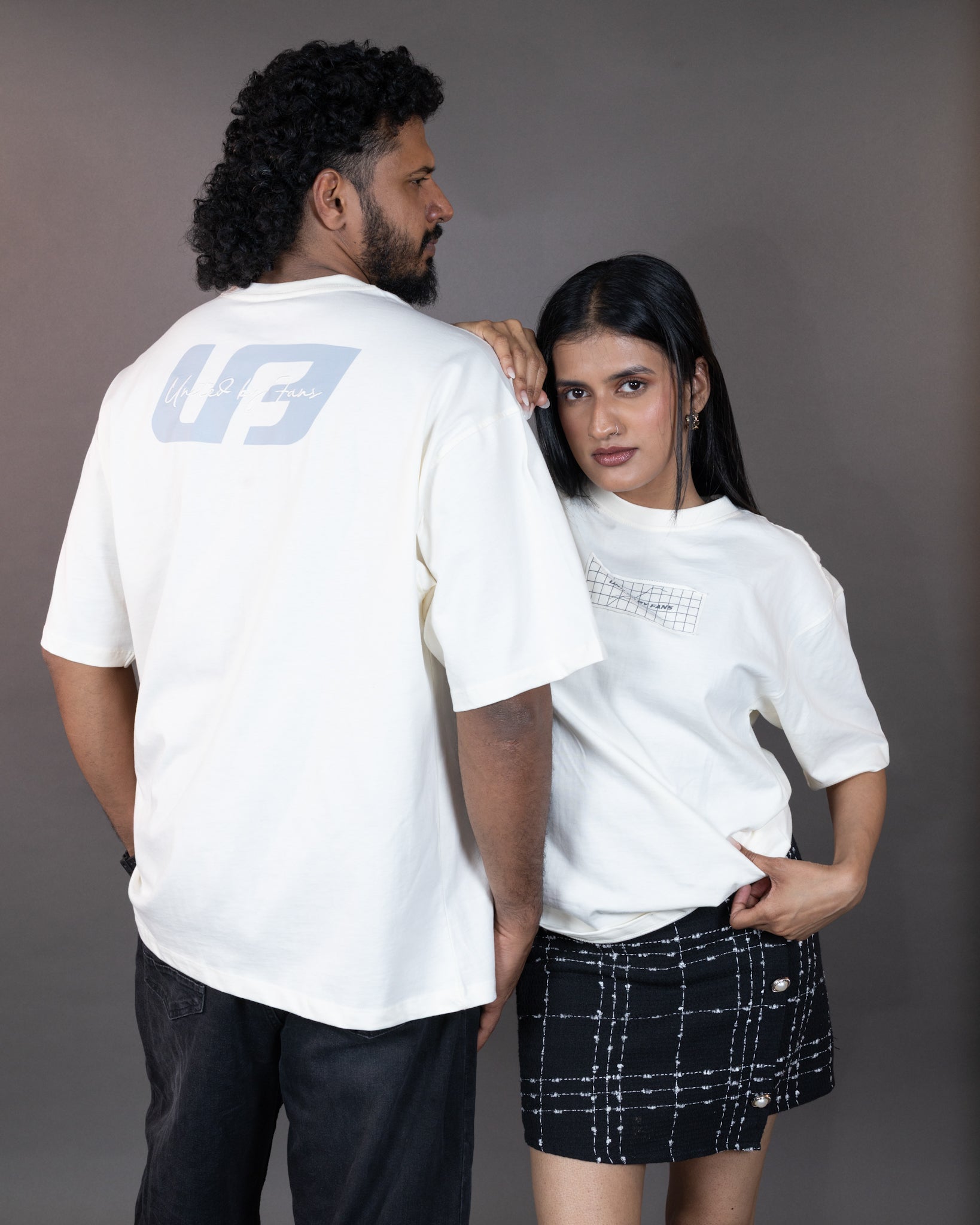 IL4 Minimal White - United By Fans